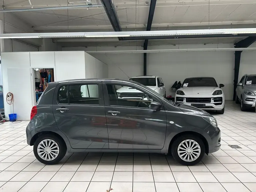 Gebraucht Suzuki Celerio Club 68 PS (50 kW) 2016 Grau Kleinwagen
