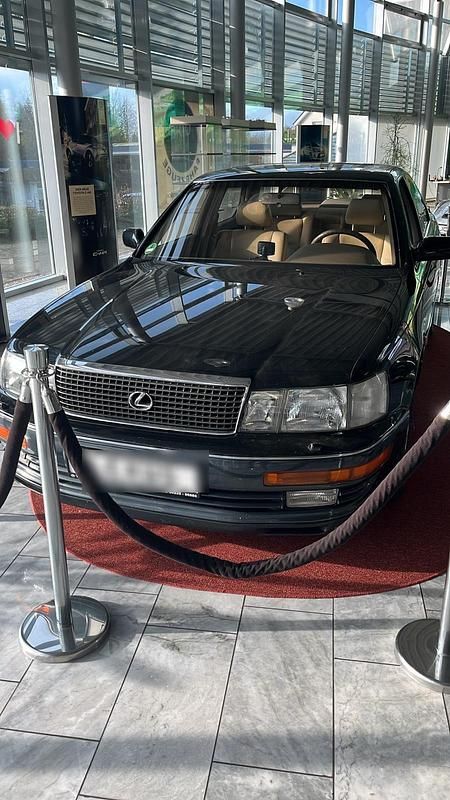 Schwarz Gebraucht 1992 Lexus LS400 Limousine | 10.000 € - Bild 1/4