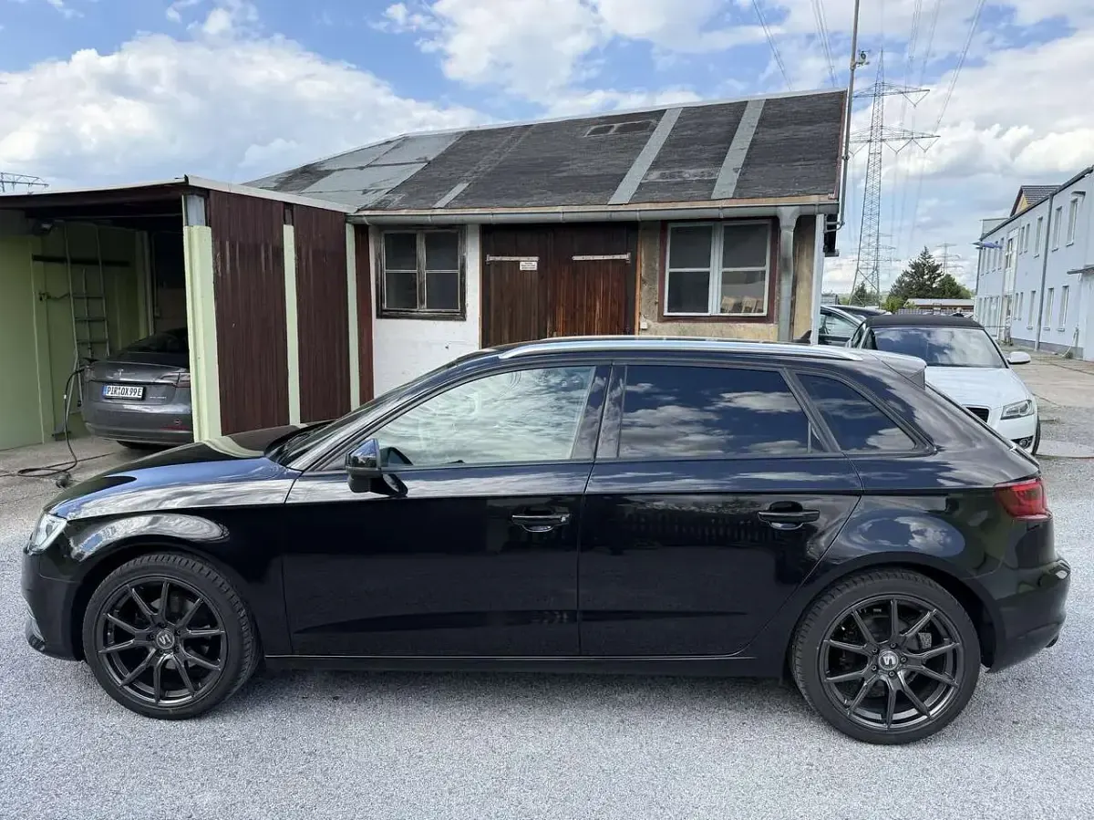 Używany Audi A3 Attraction 122 KM (89 kW) 2014 Czarny Kombi