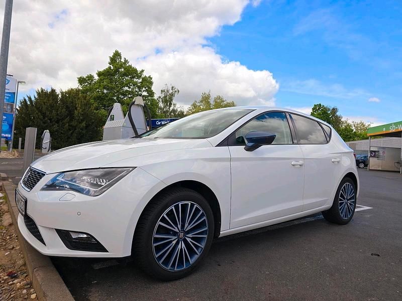 Gebraucht Seat Leon CONNECT 110 PS (80 kW) 2016 Weiß Limousine