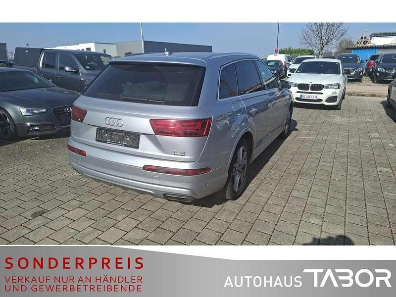 Gebraucht Audi Q7 333 PS (244 kW) 2016 Florettsilber SUV