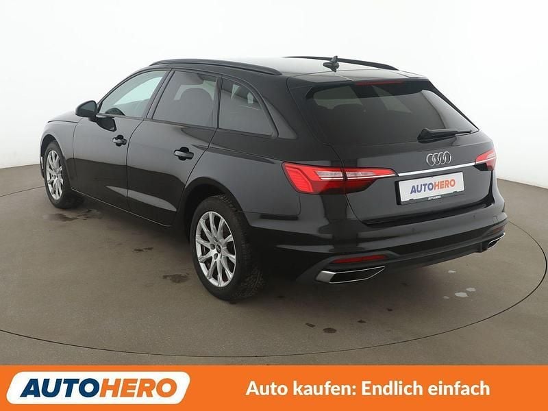 Gebraucht Audi A4 Comfort 150 PS (110 kW) 2021 Schwarz Kombi