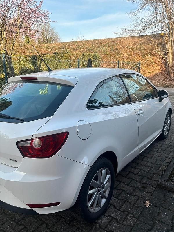 Gebraucht Seat Ibiza 105 PS (77 kW) 2015 Weiß Coupé