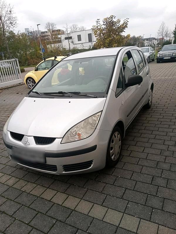 Grau Gebraucht 2007 Mitsubishi Colt Kleinwagen | 2.600 € (Etwas zu teuer) - Bild 1/3