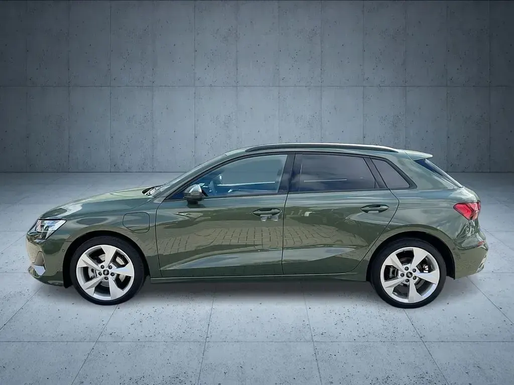 Gebraucht Audi A3 Advanced 204 PS (150 kW) 2025 Grün Limousine