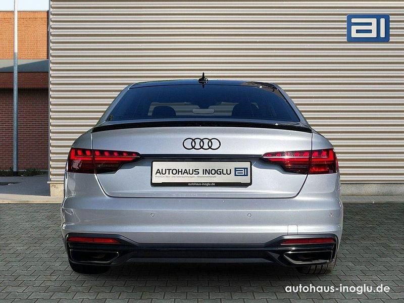 Gebraucht Audi A4 Advanced 204 PS (150 kW) 2022 Florettsilber metallic Limousine