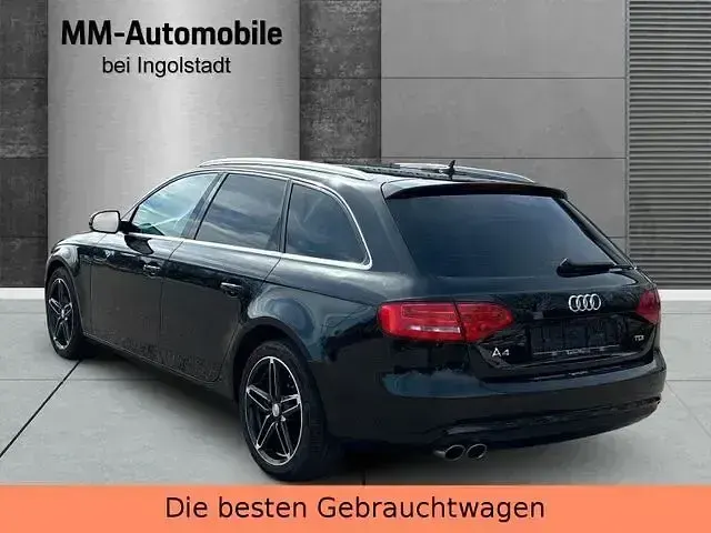 Gebraucht Audi A4 Ambiente 190 PS (139 kW) 2014 Schwarz Limousine