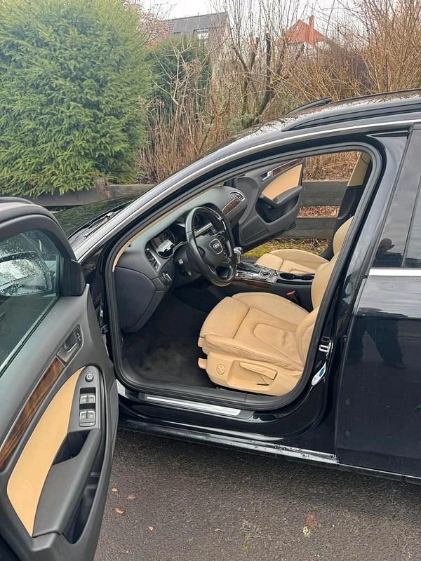 Gebraucht Audi A4 177 PS (130 kW) 2013 Schwarz Kombi