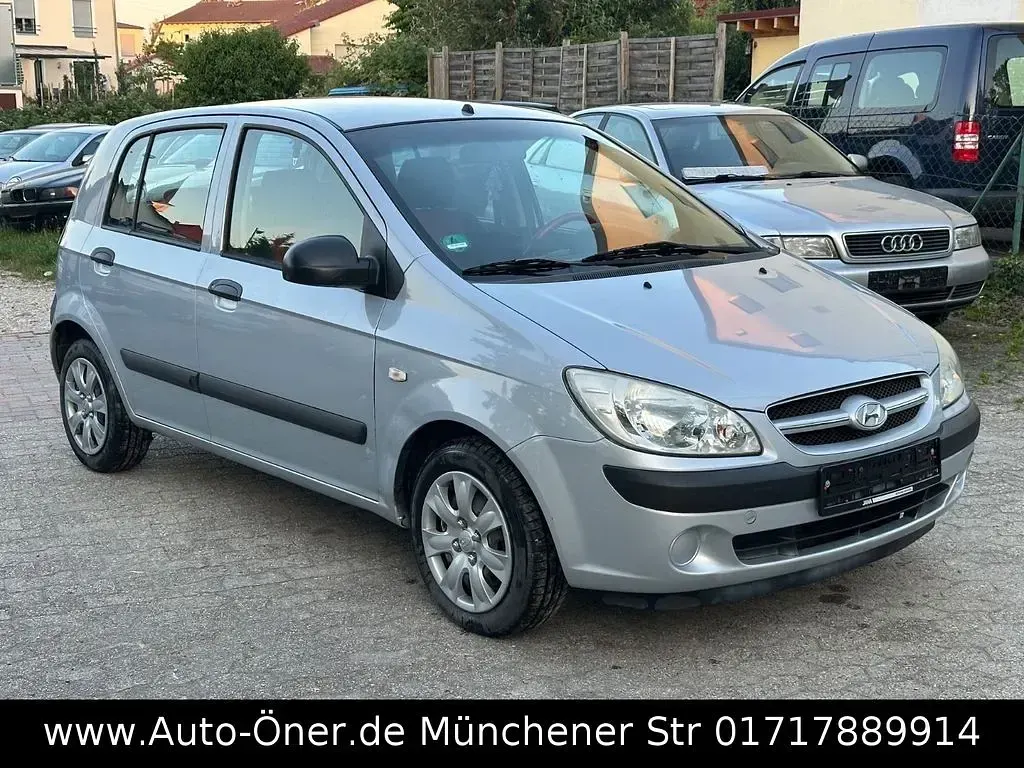 Gebraucht Hyundai Getz Basis 67 PS (49 kW) 2009 Silber Kleinwagen