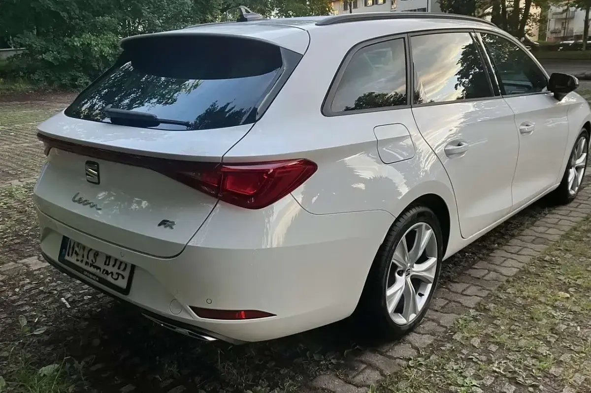 Gebraucht Seat Leon FR 150 PS (110 kW) 2022 Weiß Kombi