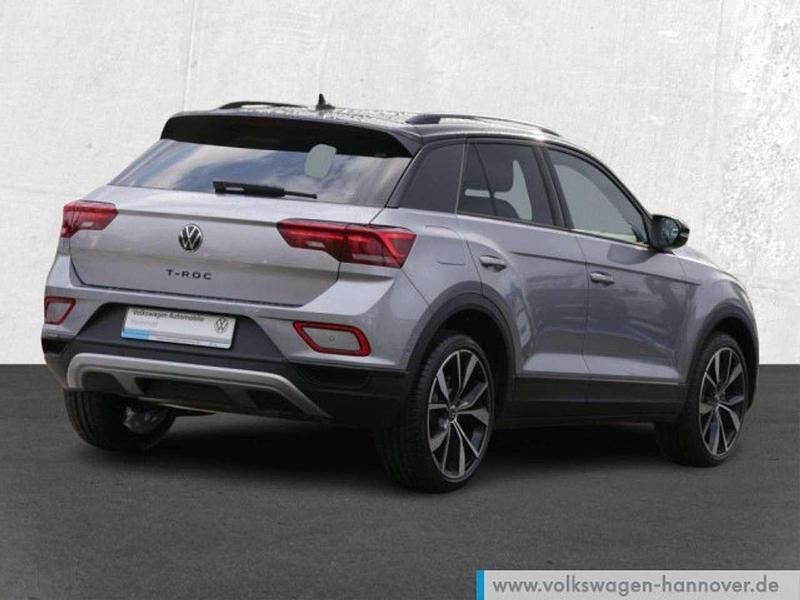 Gebraucht VW T-Roc Style 150 PS (110 kW) 2026 Pyritsilber metallic schwarz SUV
