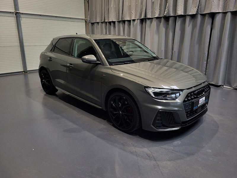 Gebraucht Audi A1 S-Line 207 PS (152 kW) 2023 Chronsograu Kleinwagen