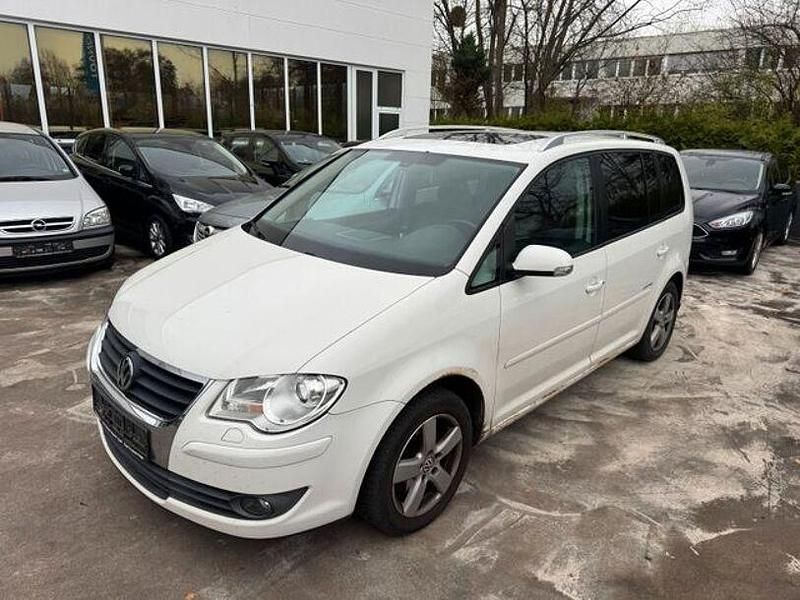 Weiß Gebraucht 2009 VW Touran United Van / Kleinbus | 2.500 € (Superpreis) - Bild 1/4