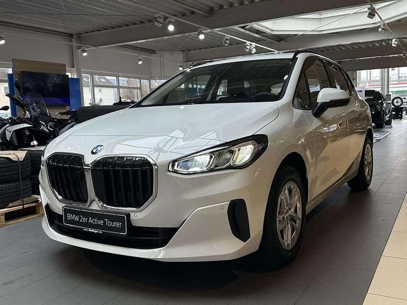 Neu BMW 216 Active Tourer 122 PS (89 kW) 2026 Weiß Van / Kleinbus