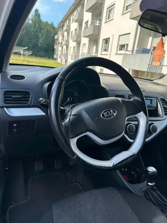 Gebraucht Kia Picanto 69 PS (50 kW) 2013 Weiß Kleinwagen