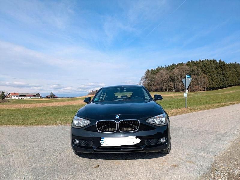 Gebraucht BMW 116 136 PS (100 kW) 2013 Grau Kleinwagen