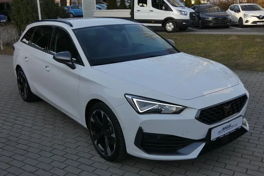 Usata Cupra Leon 150 CV (110 kW) 2024 Bianco Station wagon