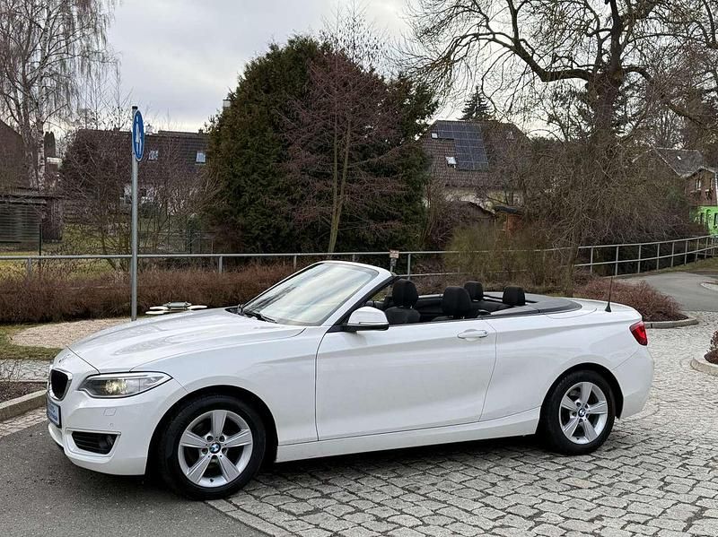 Gebraucht BMW 218 Advantage 150 PS (110 kW) 2017 Alpinweiss iii Cabrio