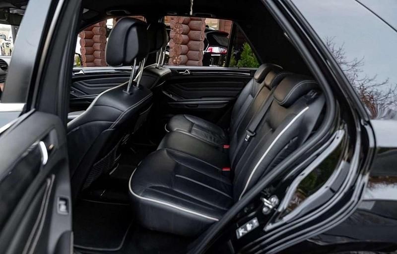 Gebraucht Mercedes ML350 224 PS (164 kW) 2009 Schwarz SUV