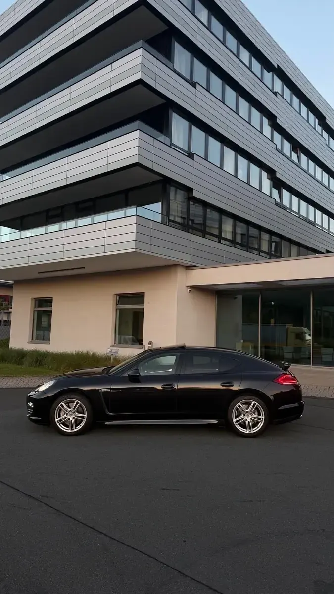 Gebraucht Porsche Panamera 4S 400 PS (294 kW) 2010 Schwarz Kleinwagen