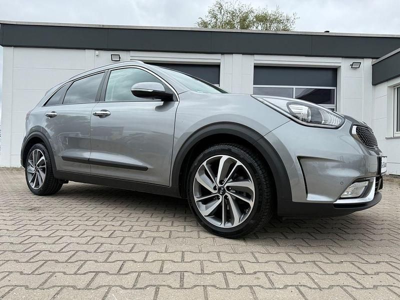 Gebraucht Kia Niro Spirit 141 PS (103 kW) 2019 Grau SUV