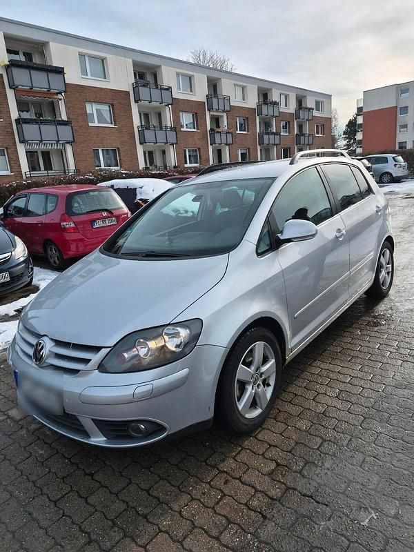 Gebraucht VW Golf V 140 PS (102 kW) 2008 Silber Kombi