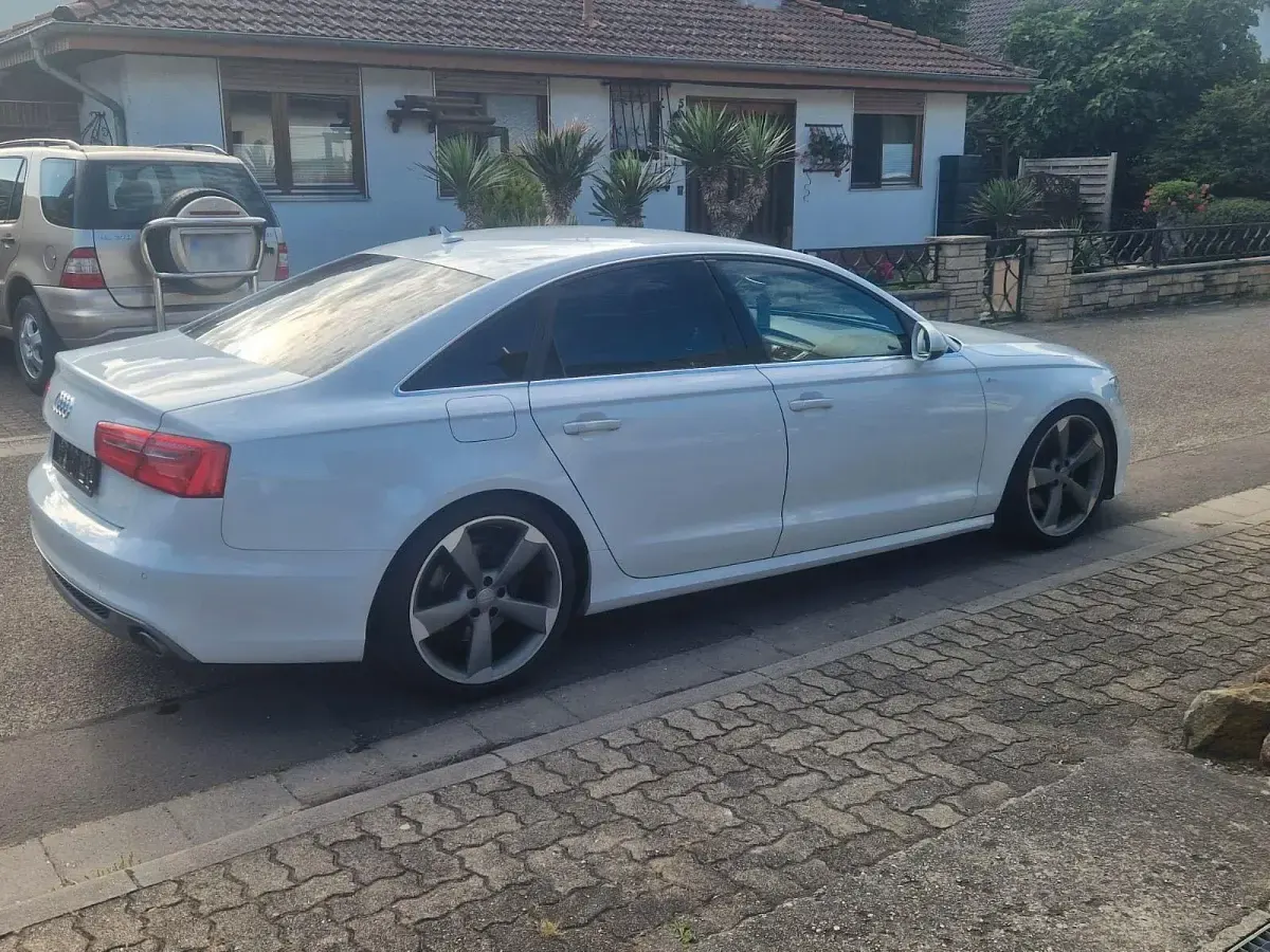 Gebraucht Audi A6 S-Line 245 PS (180 kW) 2012 Weiß Limousine