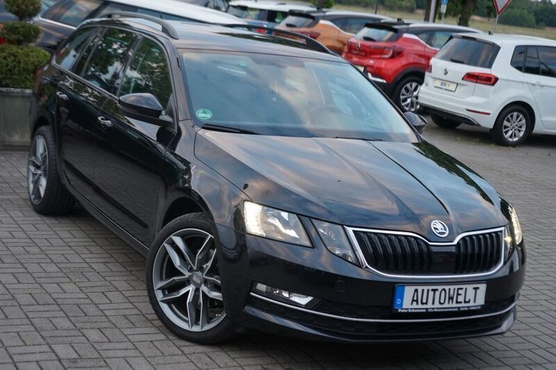 Schwarz Gebraucht 2018 Skoda Octavia Style Kombi | 14.200 € (Fairer Preis) - Bild 1/4