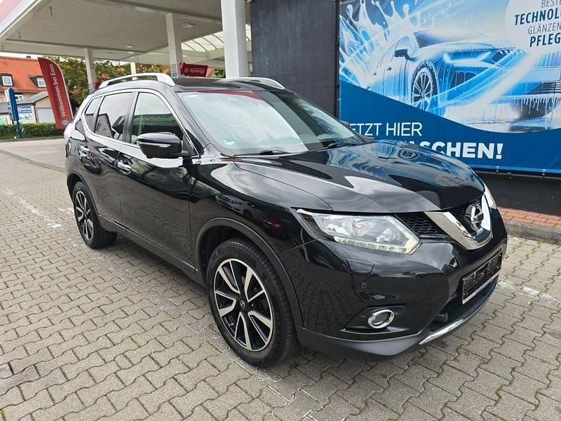 Schwarz Gebraucht 2016 Nissan X-Trail 360º SUV | 8.950 € (Superpreis) - Bild 1/4