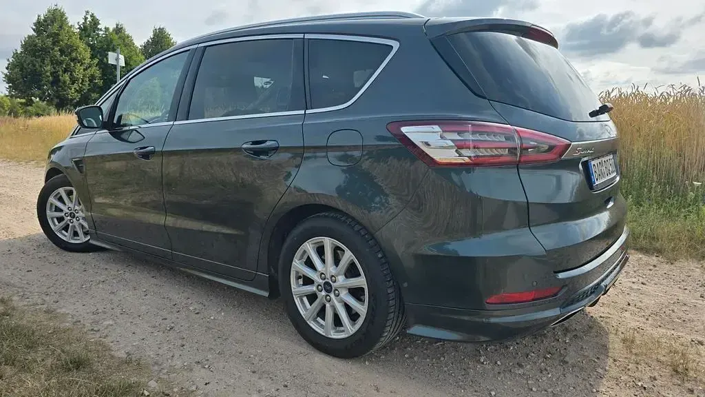 Gebraucht Ford S-MAX Titanium 241 PS (177 kW) 2017 Grün Van / Kleinbus