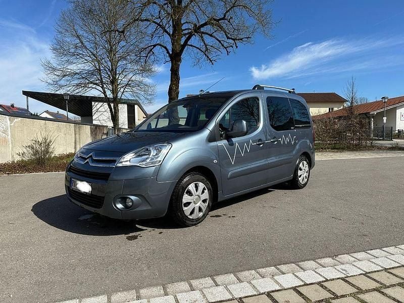 Grau Gebraucht 2009 Citroën Berlingo Advance Van / Kleinbus | 3.500 € (Superpreis) - Bild 1/4