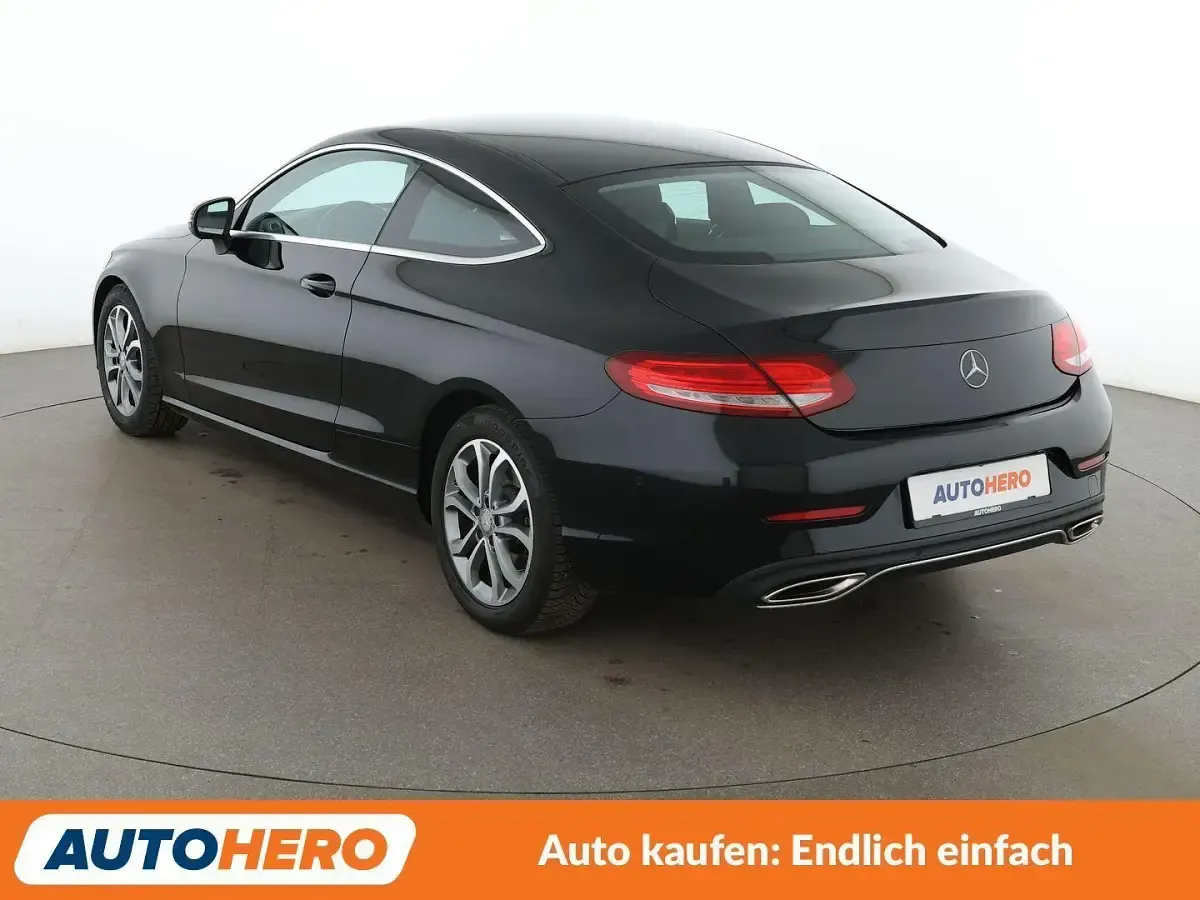 Gebraucht Mercedes C200 184 PS (135 kW) 2016 Schwarz Coupé