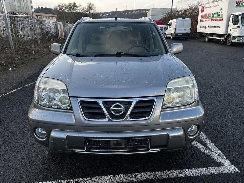 Gebraucht Nissan X-Trail 140 PS (102 kW) 2001 Gold SUV