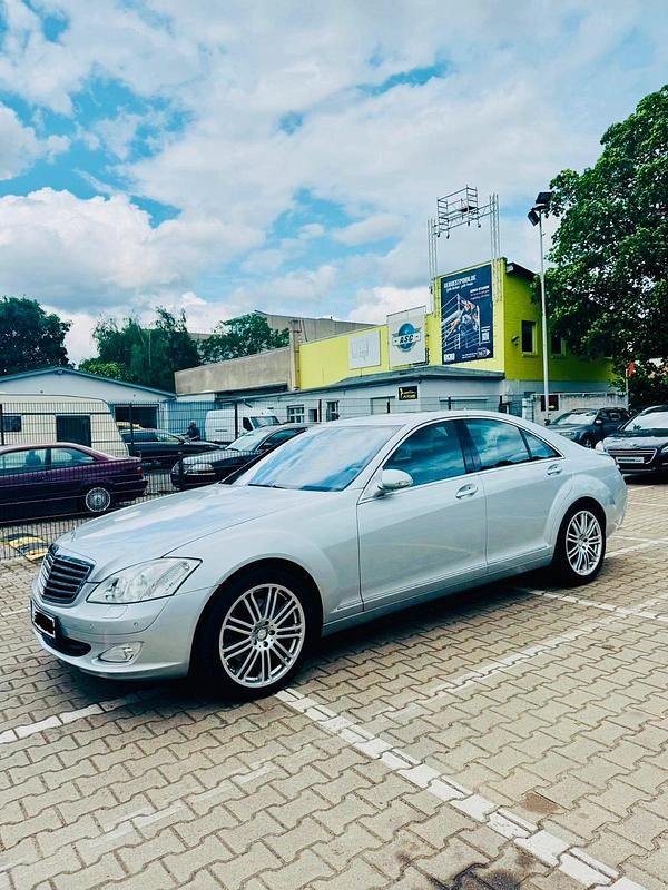 Silber Gebraucht 2009 Mercedes S320 Limousine | 11.500 € (Superpreis) - Bild 1/4