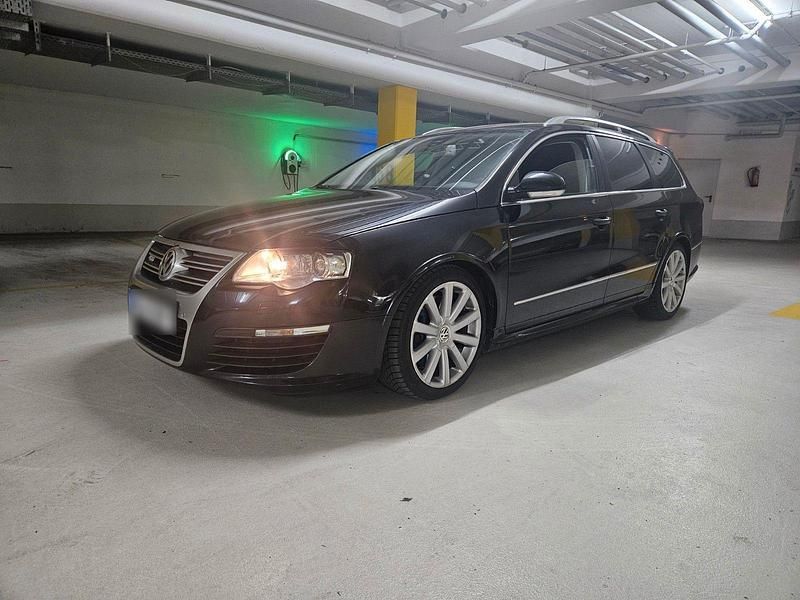 Gebraucht VW Passat R 299 PS (219 kW) 2009 Schwarz Limousine