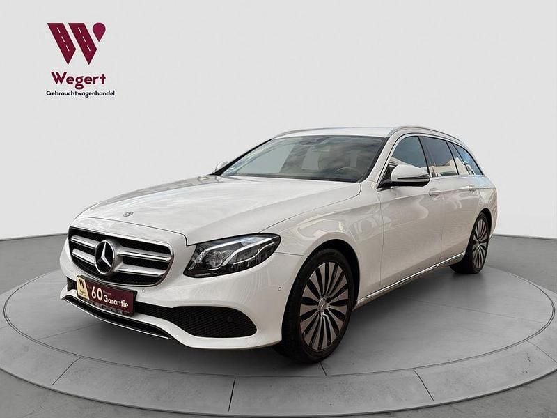 Gebraucht Mercedes E220 Avantgarde 194 PS (142 kW) 2017 Weiß Kombi