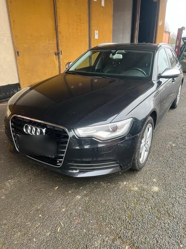 Gebraucht Audi A6 204 PS (150 kW) 2013 Schwarz Kombi