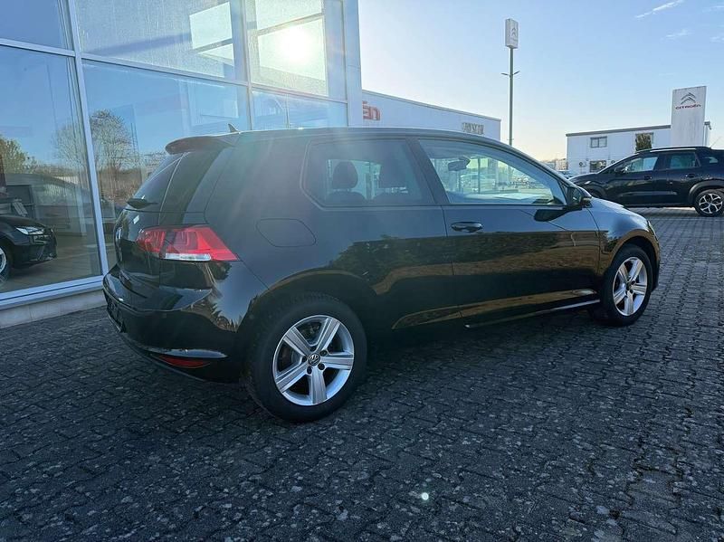 Gebraucht VW Golf VII Comfortline 110 PS (80 kW) 2014 Deep black Kleinwagen