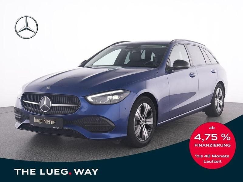 Spektralblau metallic Gebraucht 2022 Mercedes C180 Avantgarde Kombi | 29.445 € (Guter Preis) - Bild 1/4