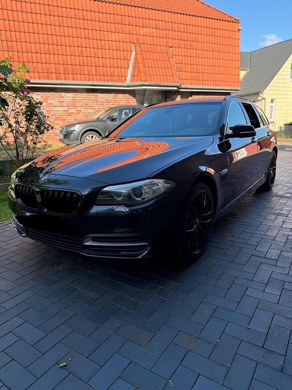 Gebraucht BMW 520 184 PS (135 kW) 2014 Schwarz Limousine