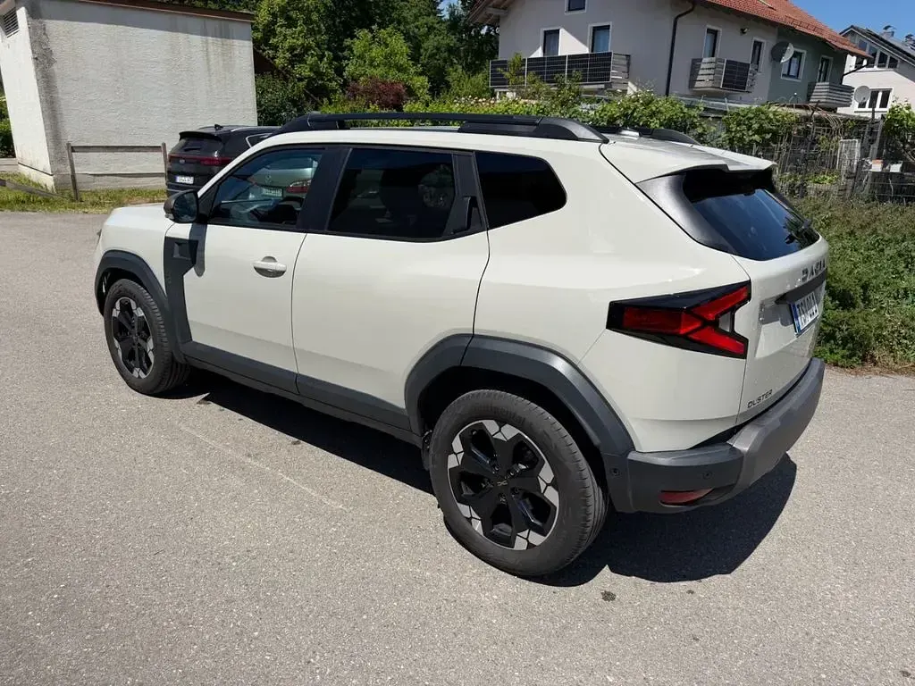 Gebraucht Dacia Duster Extreme 131 PS (96 kW) 2024 Beige SUV