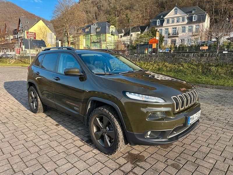 Gebraucht Jeep Cherokee 200 PS (147 kW) 2017 Grün SUV