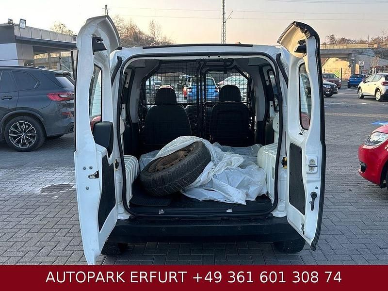 Gebraucht Peugeot Bipper Comfort 75 PS (55 kW) 2015 Weiß Van / Kleinbus