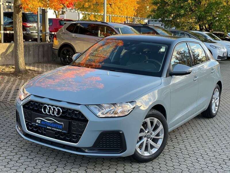 Grau metallic Gebraucht 2020 Audi A1 Sportback Sport Kleinwagen | 22.999 € (Teuer) - Bild 1/4
