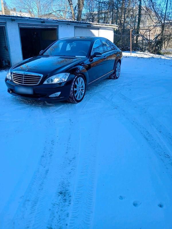 Gebraucht Mercedes S500 388 PS (285 kW) 2009 Schwarz Limousine