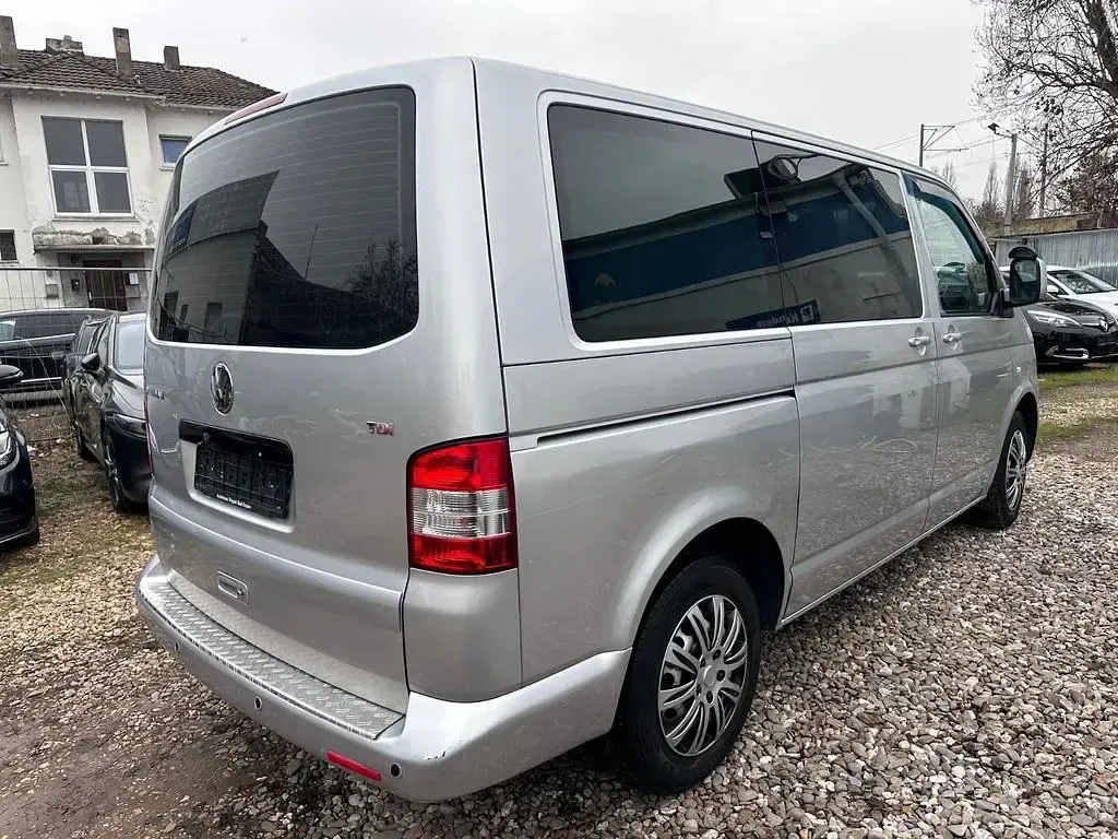 Gebraucht VW Caravelle 131 PS (96 kW) 2008 Silber Van