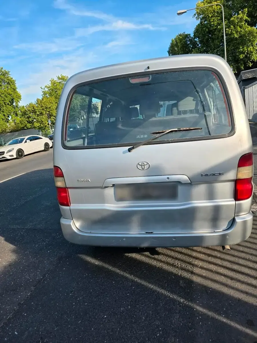 Gebraucht Toyota HiAce 109 PS (80 kW) 2007 Silber Van