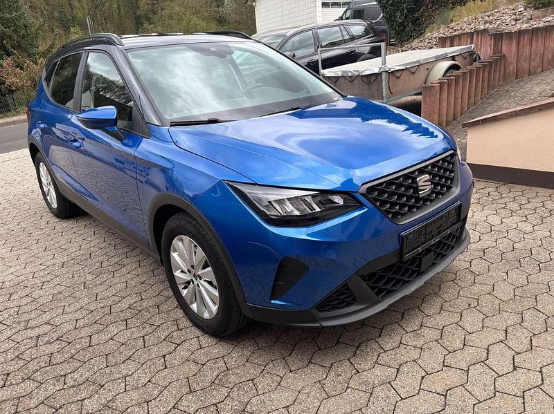Saphirblau Gebraucht 2024 Seat Arona Style SUV | 18.990 € (Superpreis) - Bild 1/4