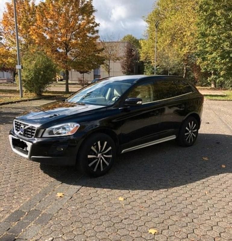 Schwarz Gebraucht 2009 Volvo XC60 SUV | 8.299 € (Fairer Preis) - Bild 1/4