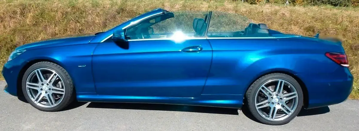 Gebraucht Mercedes E220 AMG 170 PS (125 kW) 2016 Blau Cabrio